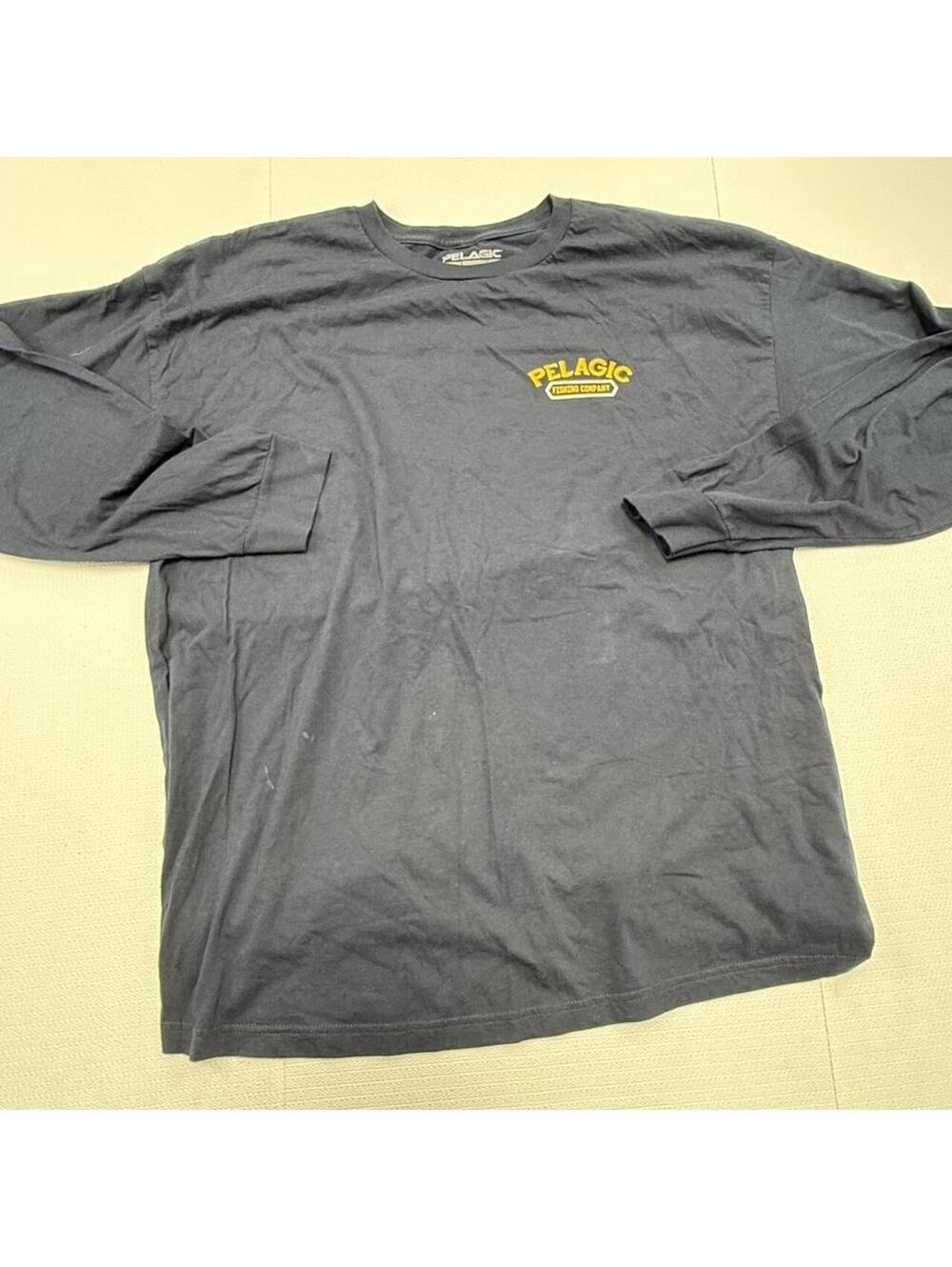 Unbranded Men's Navy and Blue Tshirt